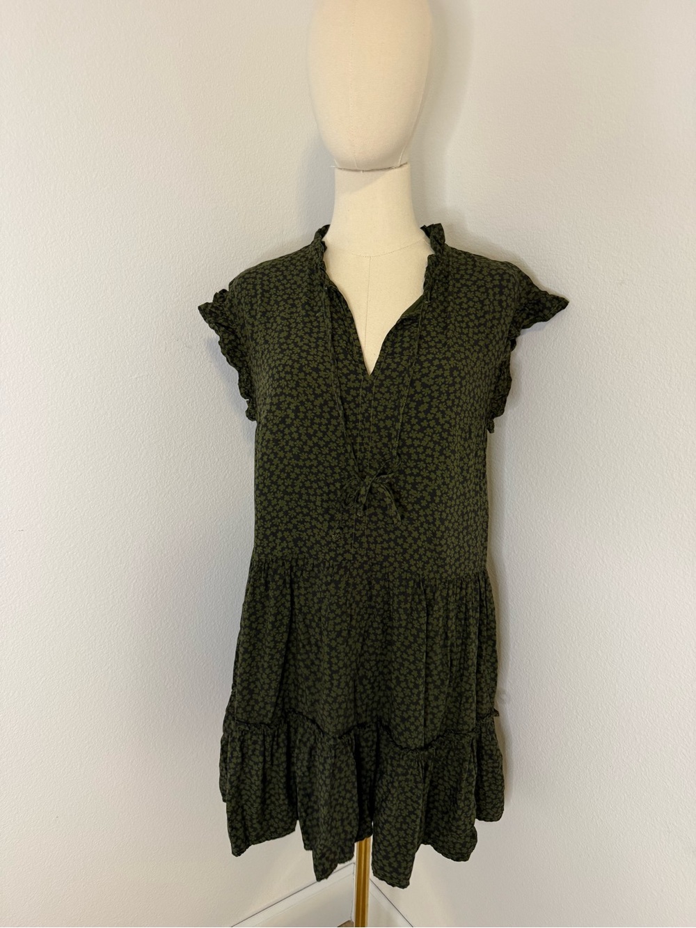 Sundry Olive Green Floral Tiered Mini Dress - Size Small